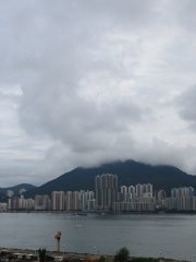 多雲