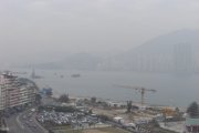 灰暗