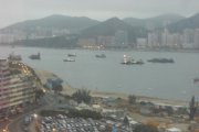 天色灰暗