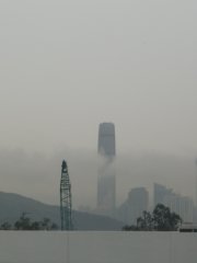 大廈雨雲