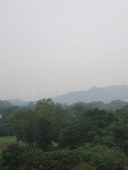 多雲