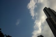 藍天「白」雲分界線