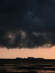 落幕黑雲