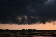 落幕黑雲