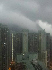 奇趣的雲