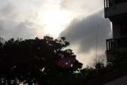 說好了的早放 太陽卻落下了更多