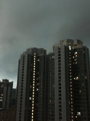 天滄滄，雨茫茫，焉有紅雨降？@灝景灣
