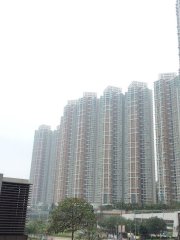 走在屏風裡面@調景嶺