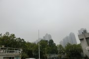 略帶模糊的天空