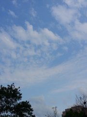 雲霞飄飄