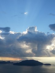 雲隙光