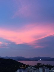 天空一分為二 - 消失的光束