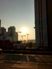 彩雲現日落