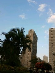 碧藍天空