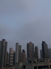 灰蒙蒙地一片