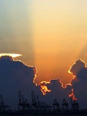 Pileus and Crepuscular rays 